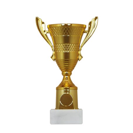 25M-04/B Műanyag serleg   H: 22 cm         -   érembetét hellyel 