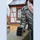 Gravírozható hordó formájú fekete flaska, 600 ml