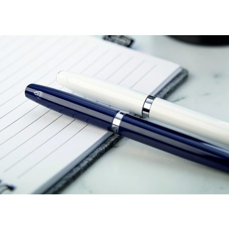 Gravírozott elegáns fém golyóstoll