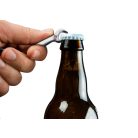 Üvegnyitós kulcstartó – praktikus és gravírozható