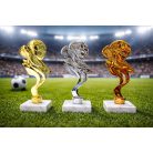 Ezüst focis figura labdával márványon 20 cm