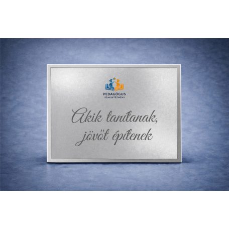 Ezüst színű plakett színes UV nyomattal