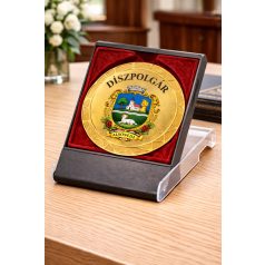 Piros műanyag doboz érmekhez felirattal