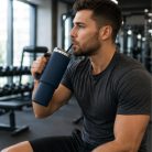 Gravírozható rozsdamentes acél termoszpohár 1200 ml – szívószállal