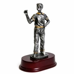 Darts verseny díj - prémium resin szobor 22,5 cm