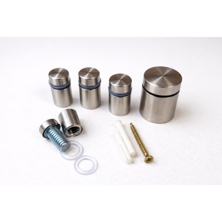 Modern plexi cégtábla távtartóval – UV nyomtatva több méretben