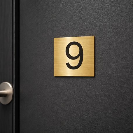 Gravírozott ajtószámtábla - több színben és méretben