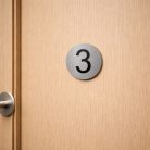 Gravírozott ajtószámtábla - több színben és méretben