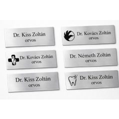Gravírozott mágneses névkitűző - fém